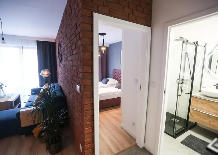 Bookowska 18 Apartment, Parking Free, Check In 24h شقة بوزنان